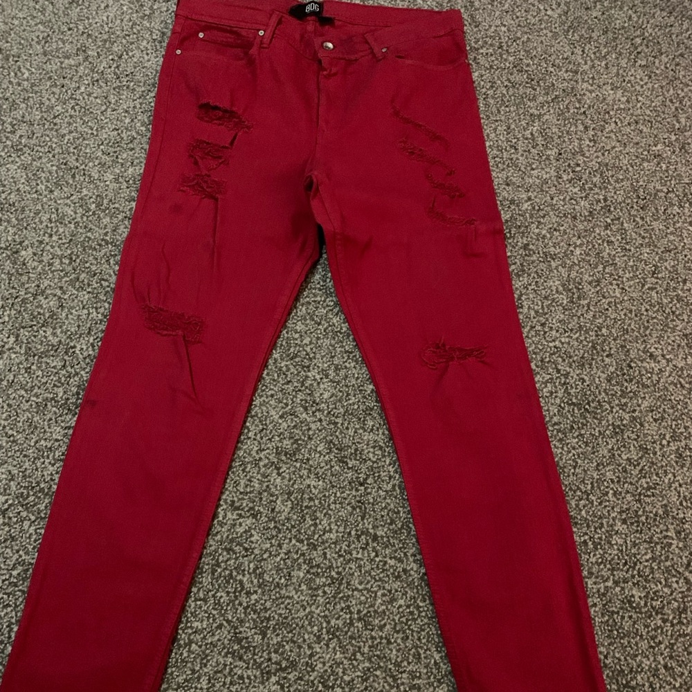 BDG Red Distressed jeans sz 36